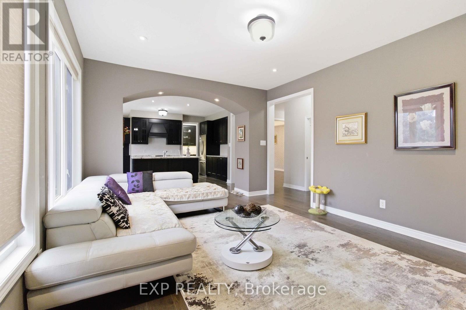 34 Atchison Drive, Caledon, Ontario  L7C 3R5 - Photo 6 - W12919126