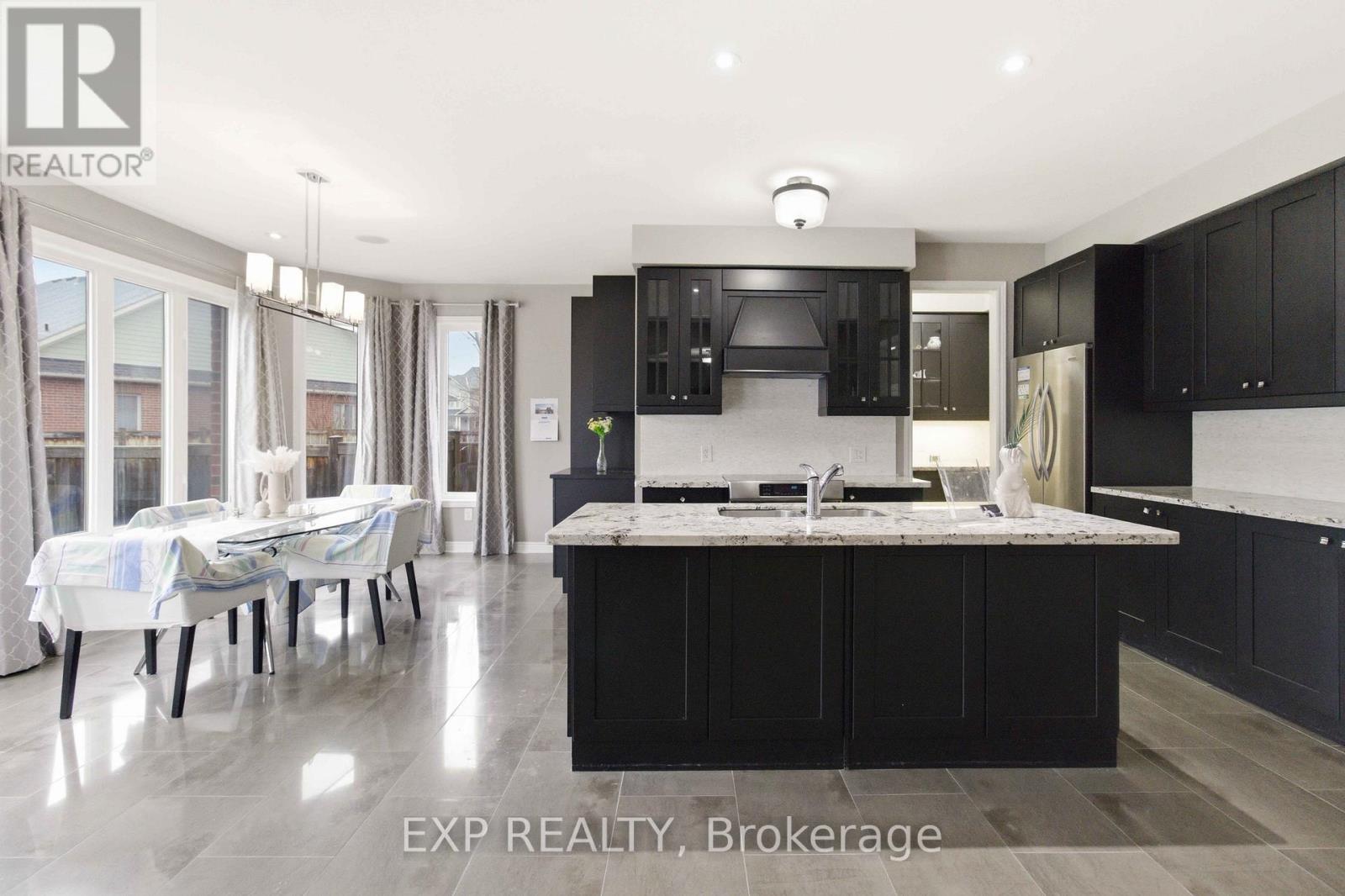 34 Atchison Drive, Caledon, Ontario  L7C 3R5 - Photo 7 - W12919126