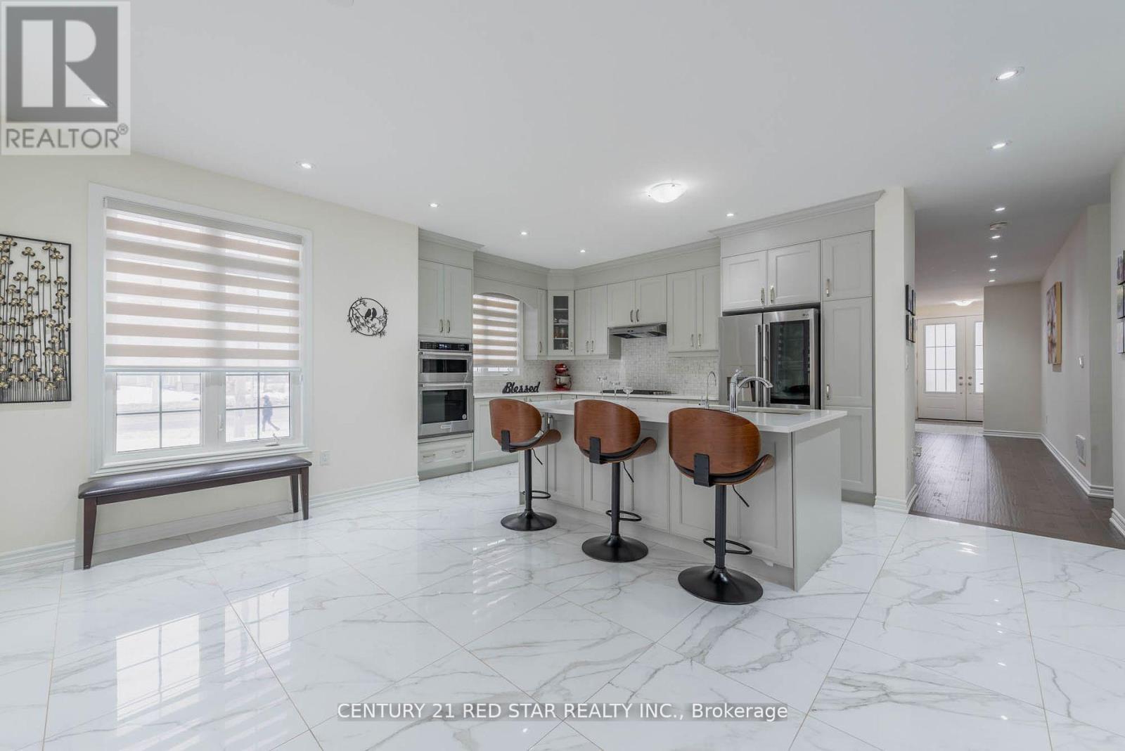 1 Goodview Drive, Brampton, Ontario  L6R 4C5 - Photo 12 - W12919132