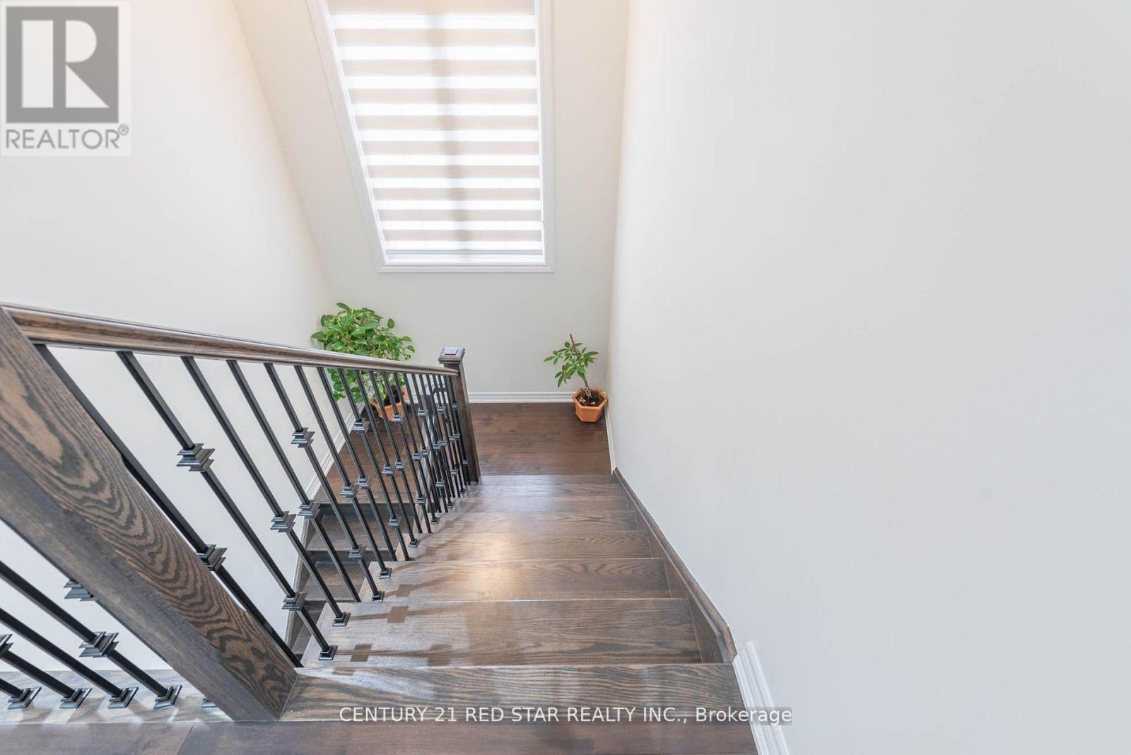 1 Goodview Drive, Brampton, Ontario  L6R 4C5 - Photo 16 - W12919132