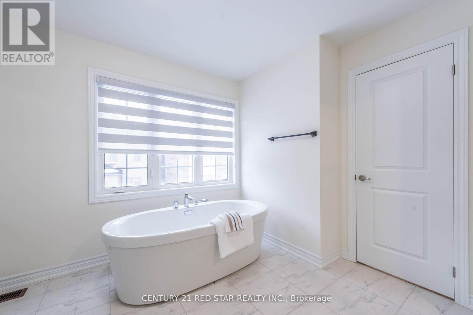 1 Goodview Drive, Brampton, Ontario  L6R 4C5 - Photo 36 - W12919132