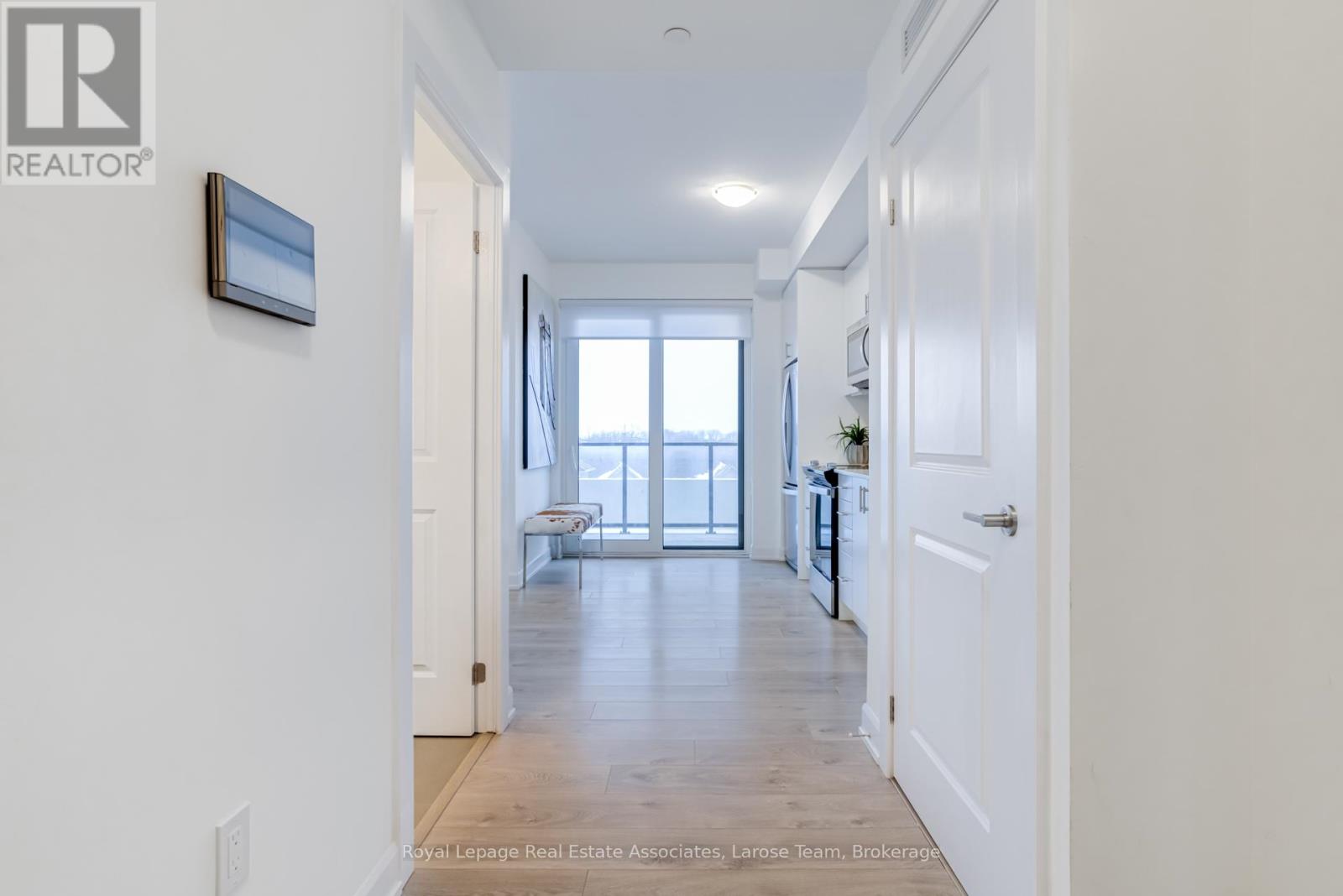 407 - 3200 William Coltson Avenue, Oakville, Ontario  L6H 7W6 - Photo 8 - W12919190