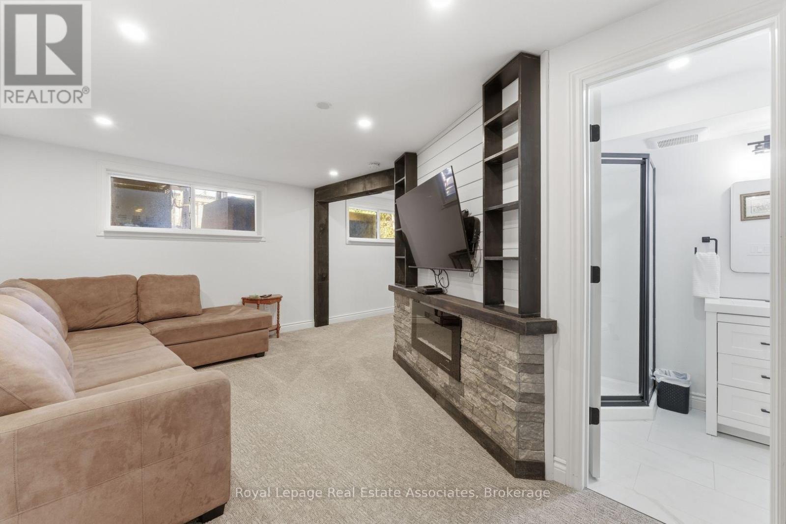 2333 Melissa Crescent, Burlington, Ontario  L7P 3T5 - Photo 21 - W12919200