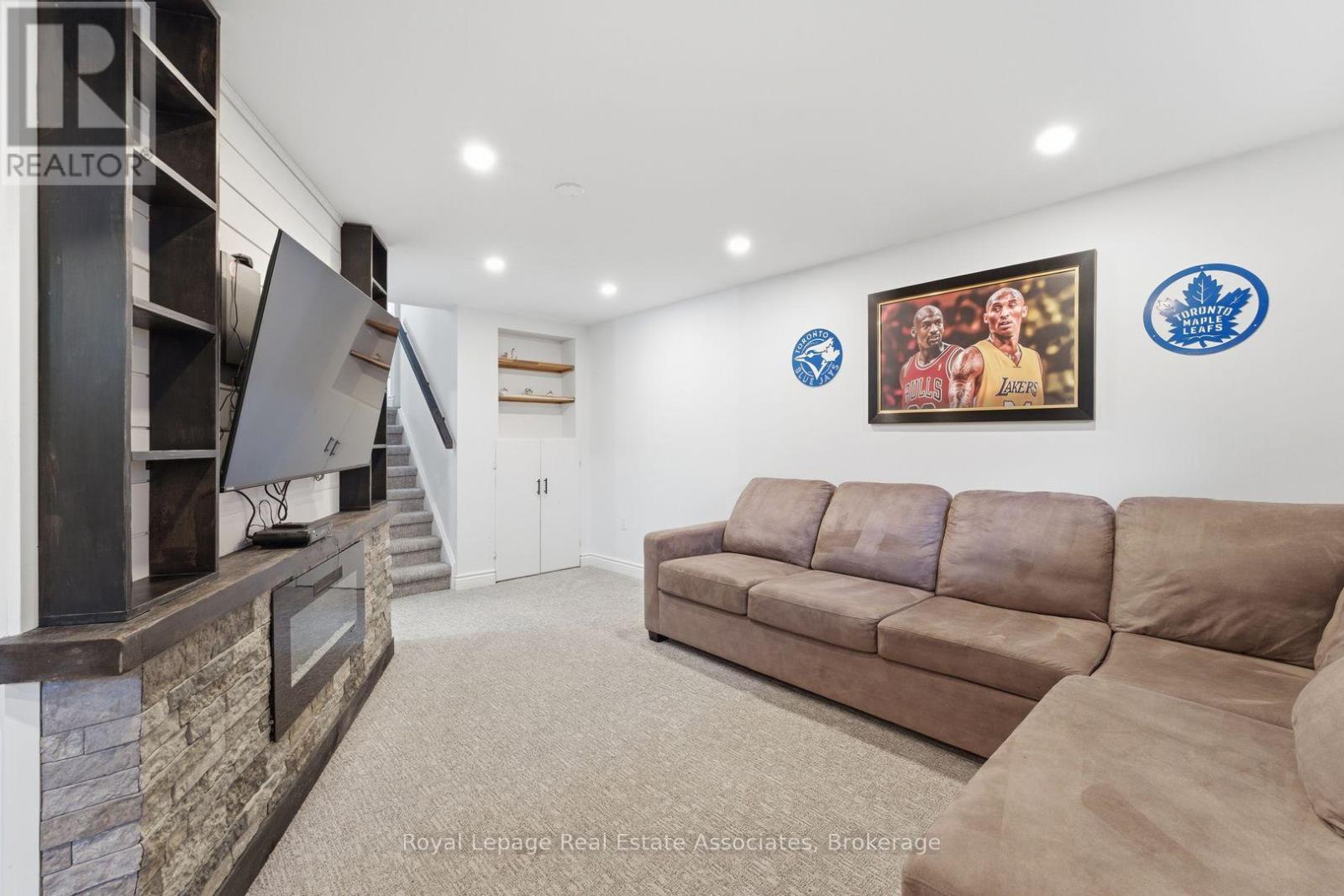 2333 Melissa Crescent, Burlington, Ontario  L7P 3T5 - Photo 23 - W12919200