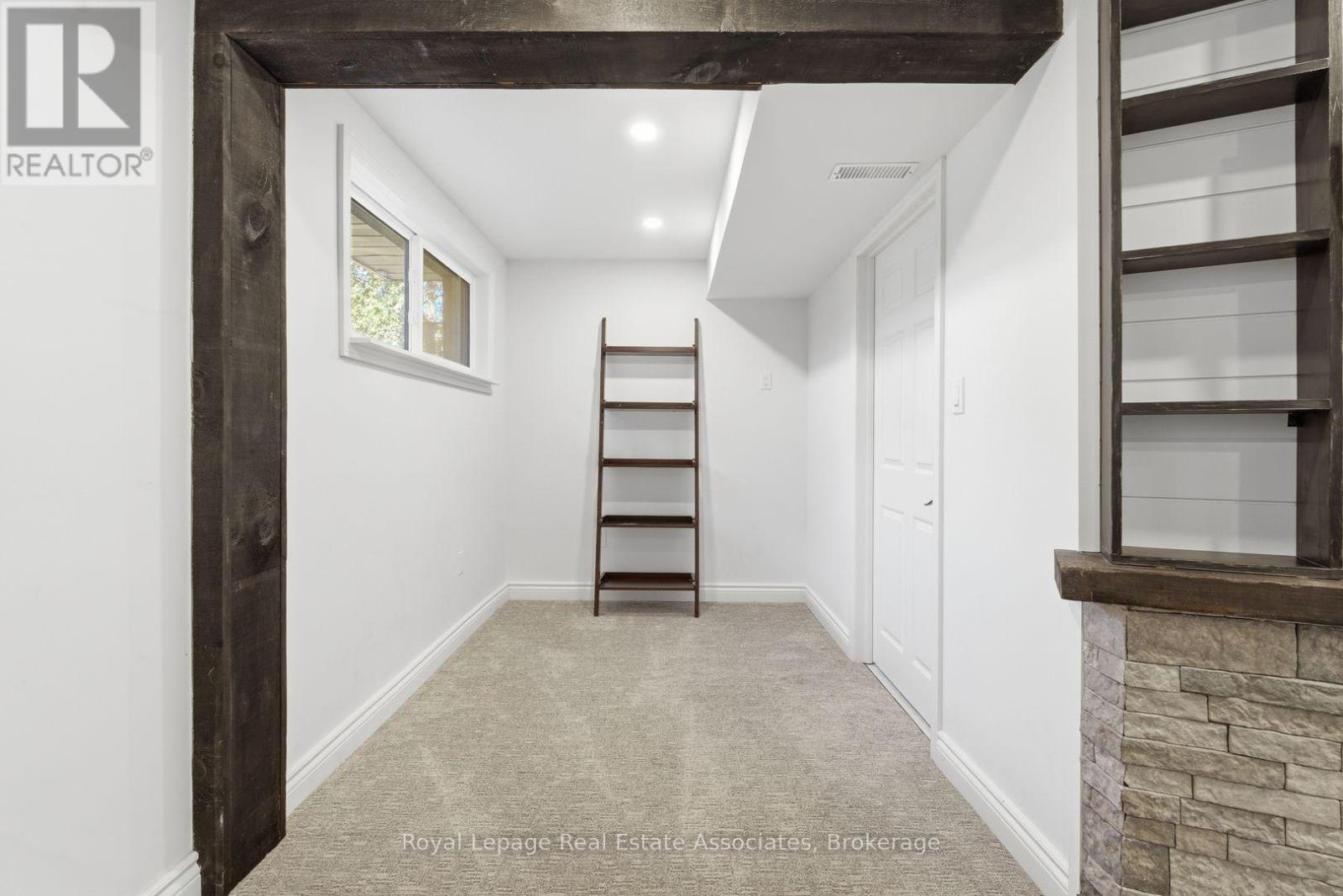 2333 Melissa Crescent, Burlington, Ontario  L7P 3T5 - Photo 24 - W12919200