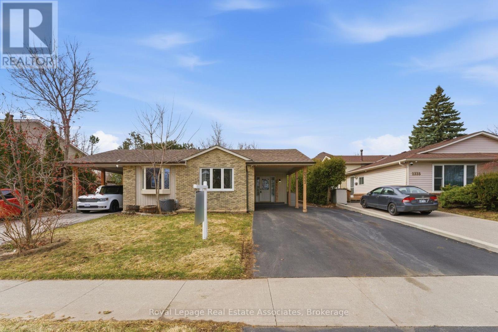 2333 Melissa Crescent, Burlington, Ontario  L7P 3T5 - Photo 39 - W12919200