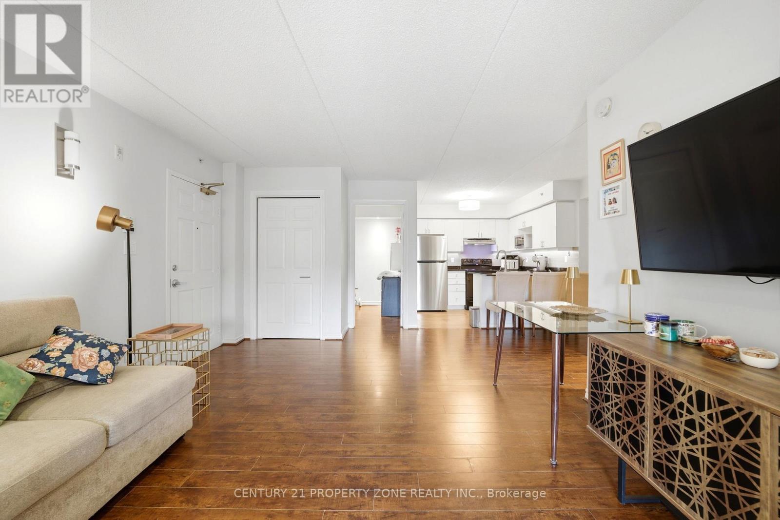 306 - 1440 Bishops Gate, Oakville (Ga Glen Abbey), Ontario  L6M 4M9 - Photo 9 - W12919226