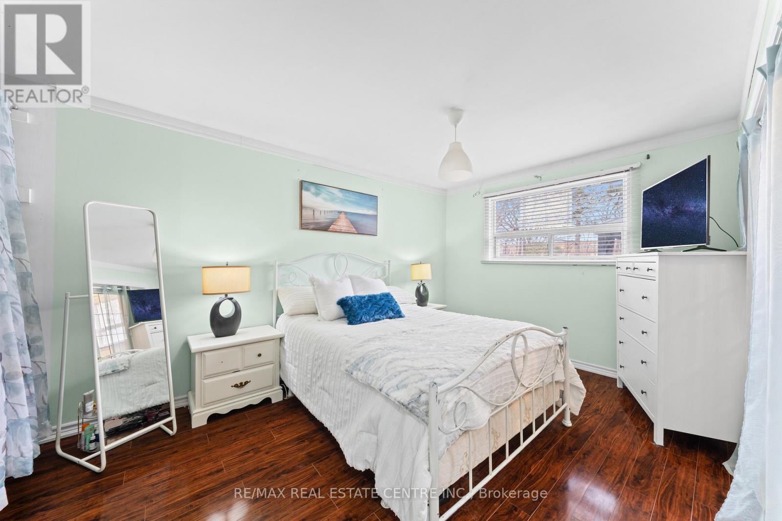 25 Juniper Crescent, Brampton, Ontario  L6S 1J9 - Photo 28 - W12919228