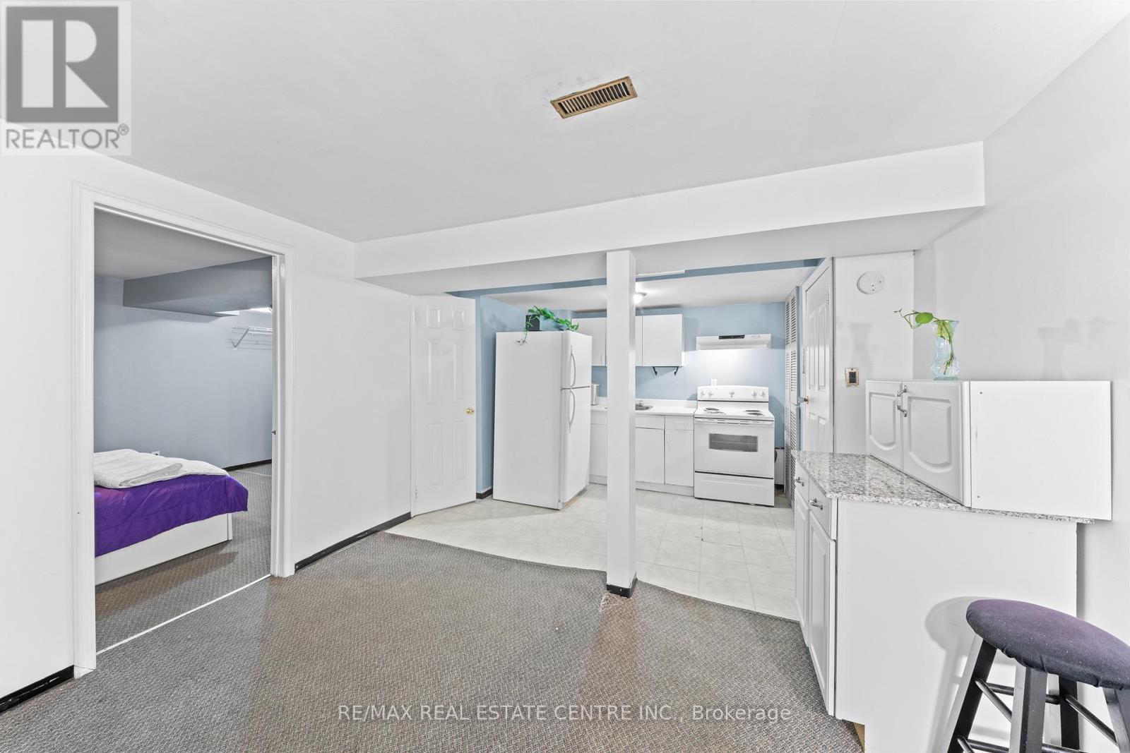 25 Juniper Crescent, Brampton, Ontario  L6S 1J9 - Photo 43 - W12919228