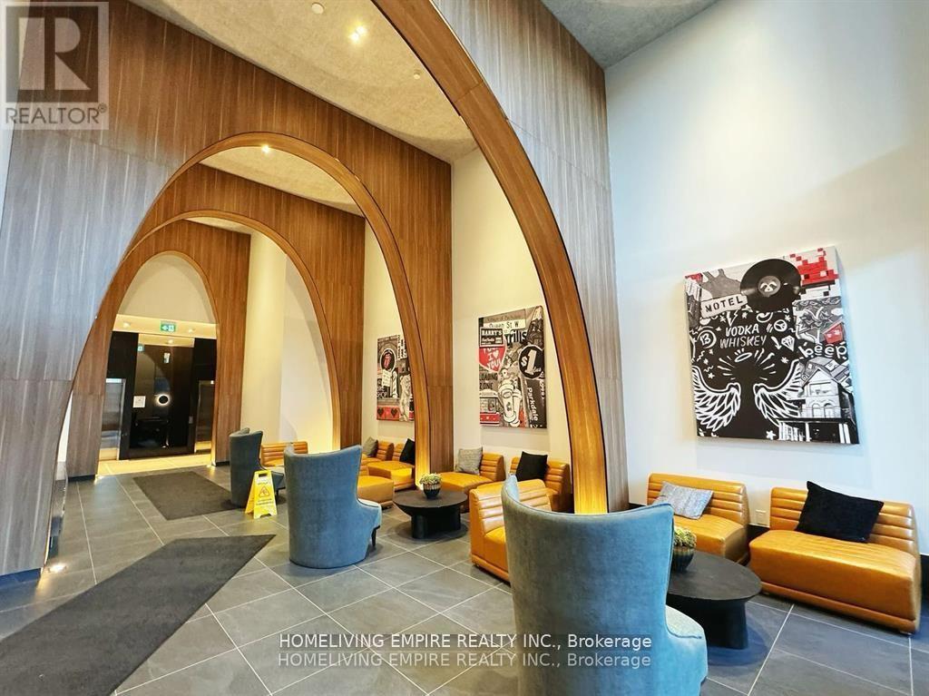 206 - 270 DUFFERIN STREET, Toronto, Ontario