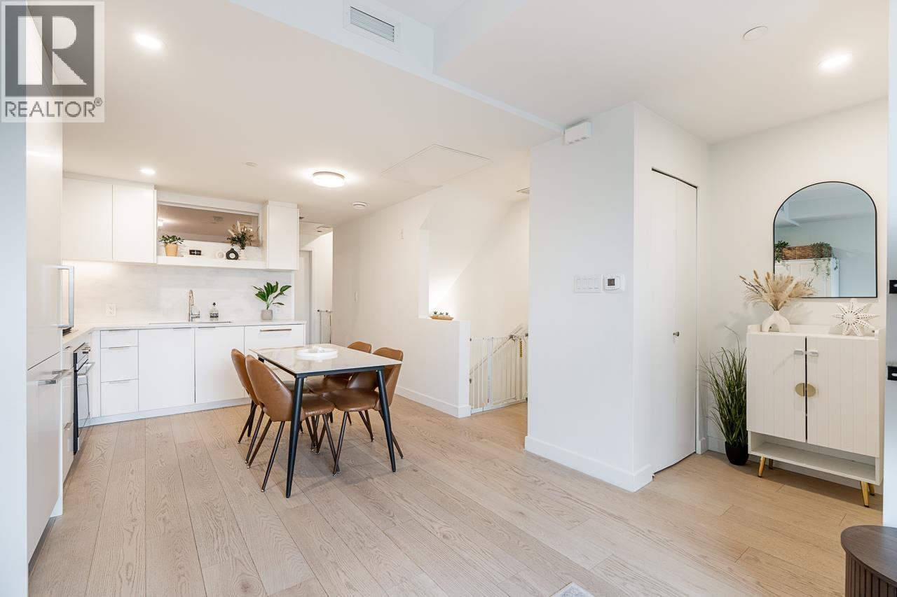 109 650 E 2nd Street, North Vancouver, British Columbia  V7L 1E3 - Photo 10 - R3103133