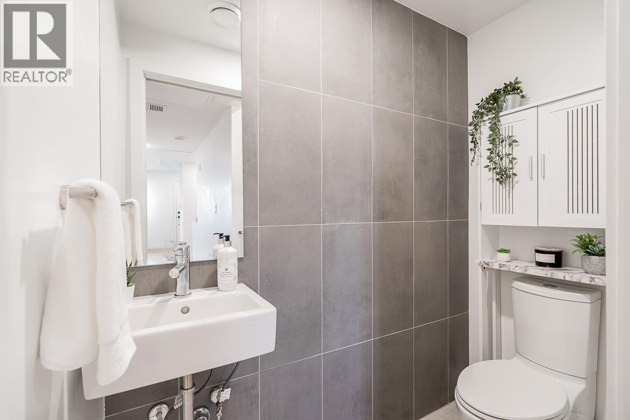 109 650 E 2nd Street, North Vancouver, British Columbia  V7L 1E3 - Photo 16 - R3103133