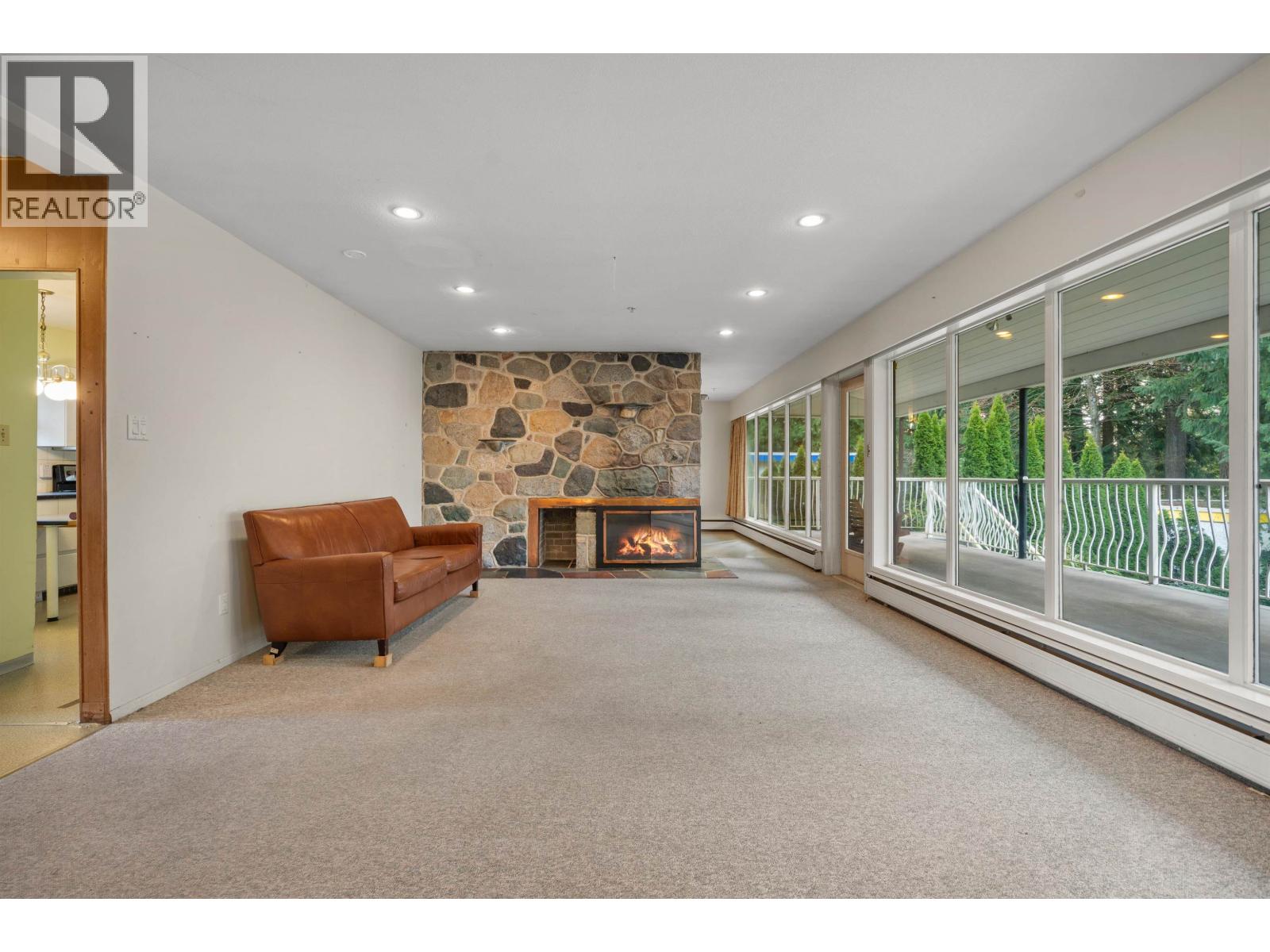 4672 Neville Street, Burnaby, British Columbia V5J 2H1 - Photo 8 - R3102910