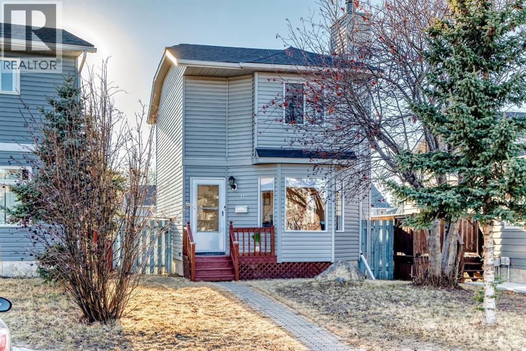 11 MARTINRIDGE Place NE, Calgary, Alberta
