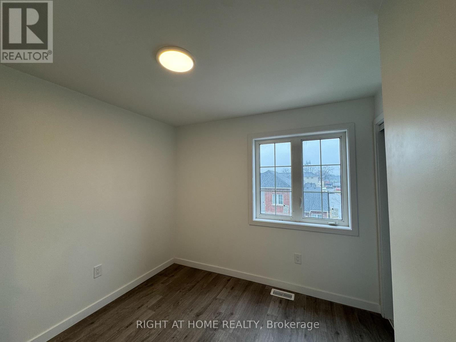 (Main) - 127 Highriver Trail, Welland, Ontario  L3C 0H6 - Photo 17 - X12919154