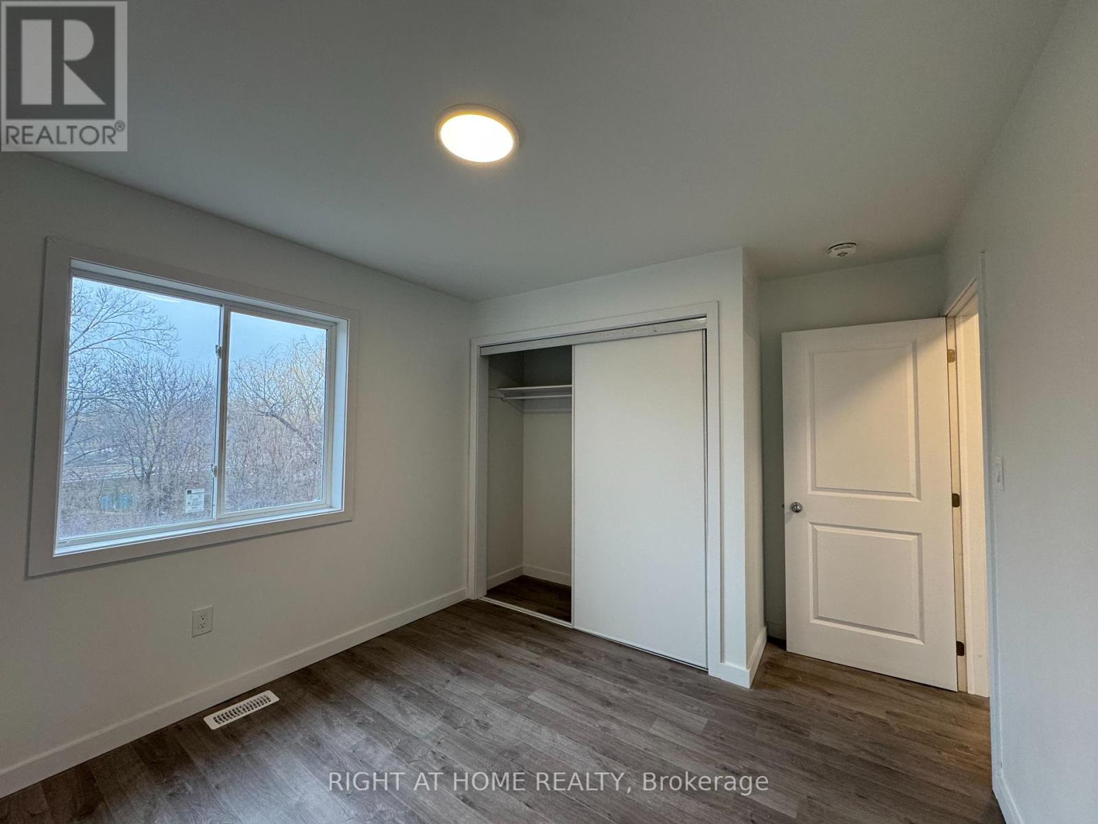 (Main) - 127 Highriver Trail, Welland, Ontario  L3C 0H6 - Photo 19 - X12919154