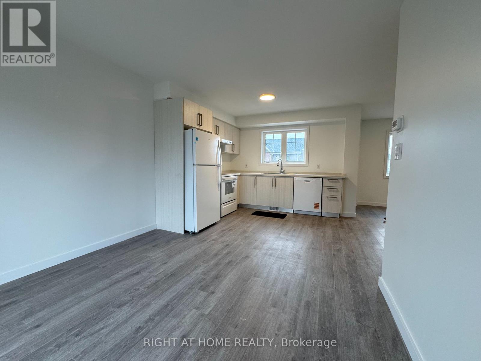 (Main) - 127 Highriver Trail, Welland, Ontario  L3C 0H6 - Photo 8 - X12919154