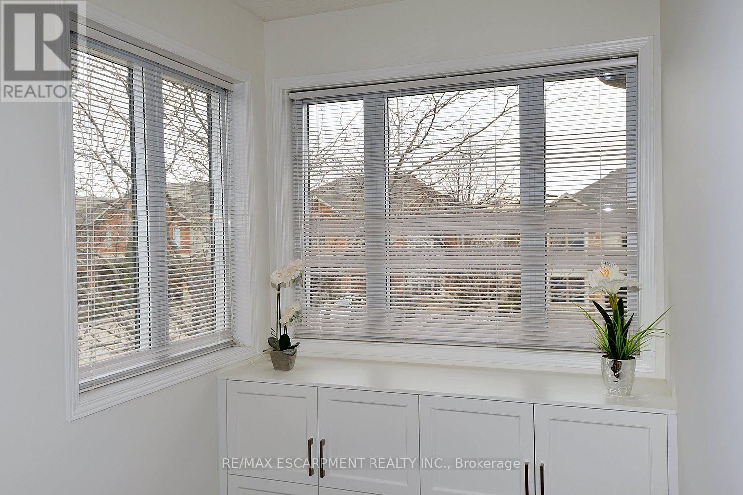 111 Magnolia Crescent, Grimsby, Ontario  L3M 5R5 - Photo 22 - X12919222