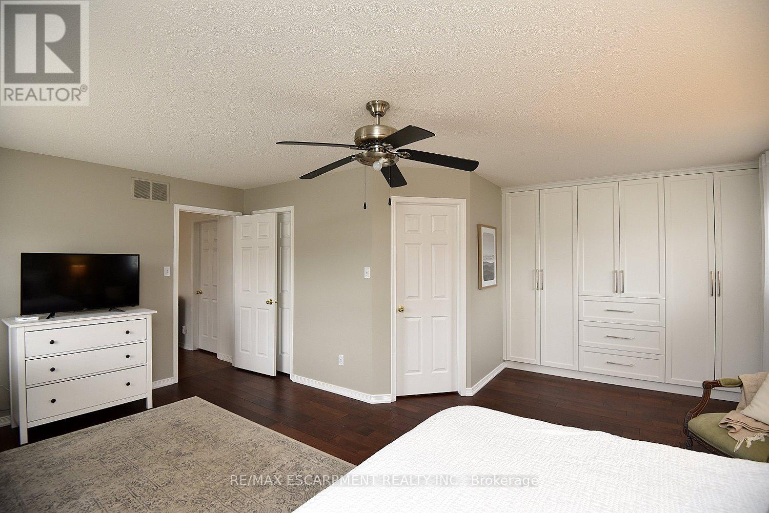 111 Magnolia Crescent, Grimsby, Ontario  L3M 5R5 - Photo 25 - X12919222