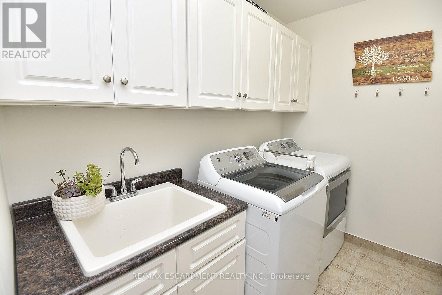 111 Magnolia Crescent, Grimsby, Ontario  L3M 5R5 - Photo 35 - X12919222