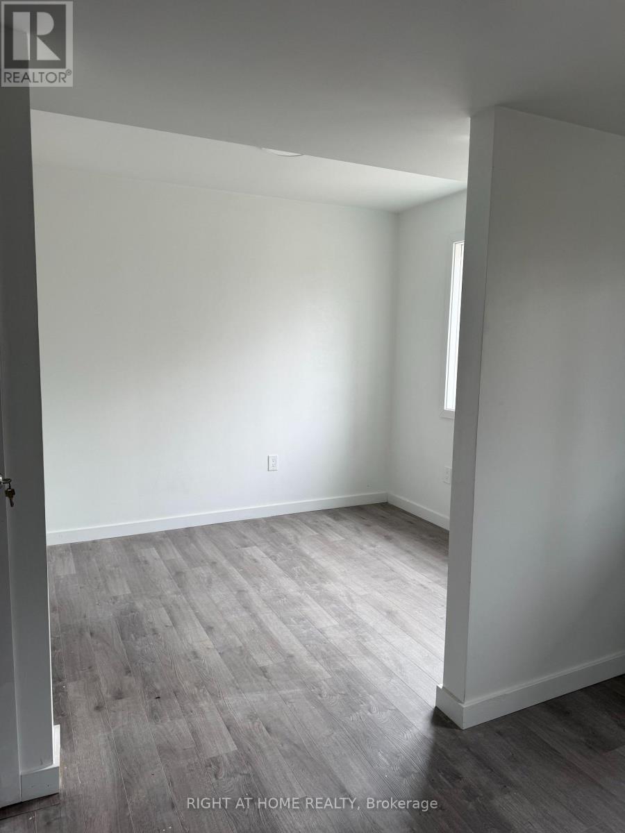 (Lower) - 127 Highriver Trail, Welland, Ontario  L3C 0H6 - Photo 5 - X12919254