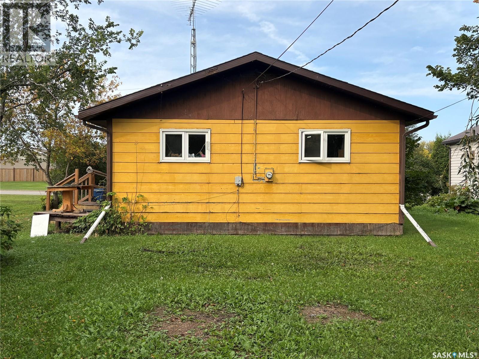 202 Dixon Avenue, Kinistino, Saskatchewan  S0J 1H0 - Photo 4 - SK031206