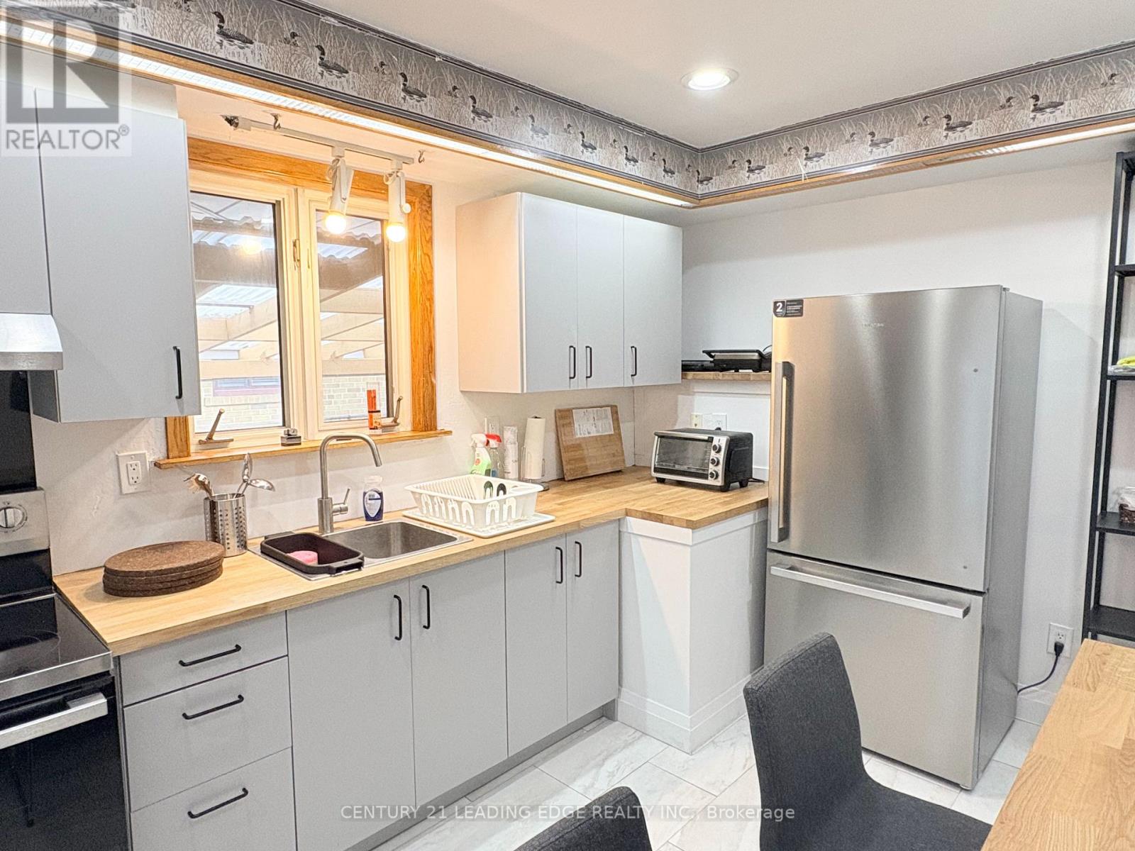 Main - 98 Benshire Drive, Toronto, Ontario  M1H 1M5 - Photo 8 - E12918796