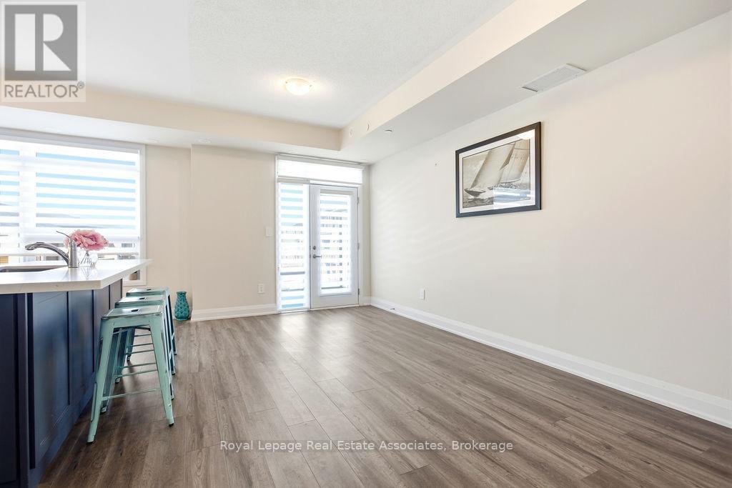 115 - 1569 Rose Way, Milton, Ontario  L9T 7E7 - Photo 4 - W12878058