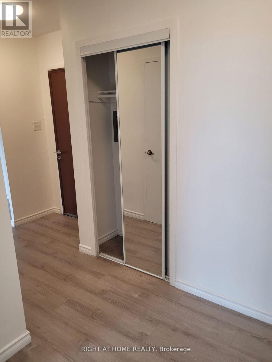 202 - 235 Grandravine Drive, Toronto, Ontario  M3N 1J2 - Photo 7 - W12906006