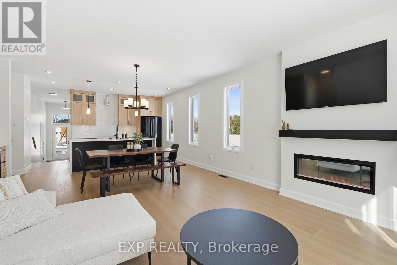 38 Hughes Circle, Casselman, Ontario  K0A 1M0 - Photo 15 - X12788156