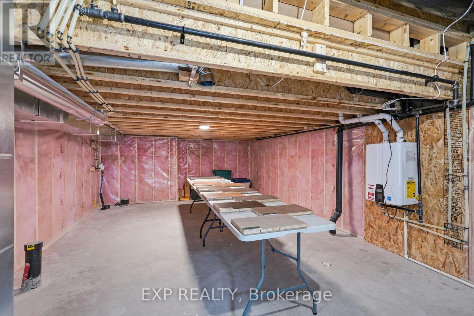 38 Hughes Circle, Casselman, Ontario  K0A 1M0 - Photo 24 - X12788156