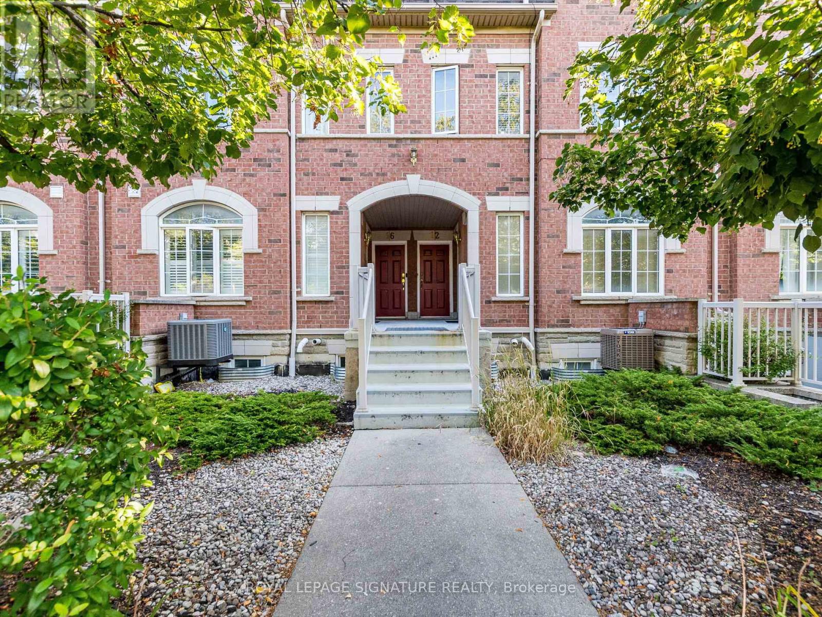 11 - 3055 Elmcreek Road, Mississauga, Ontario  L5B 4J9 - Photo 6 - W12919202