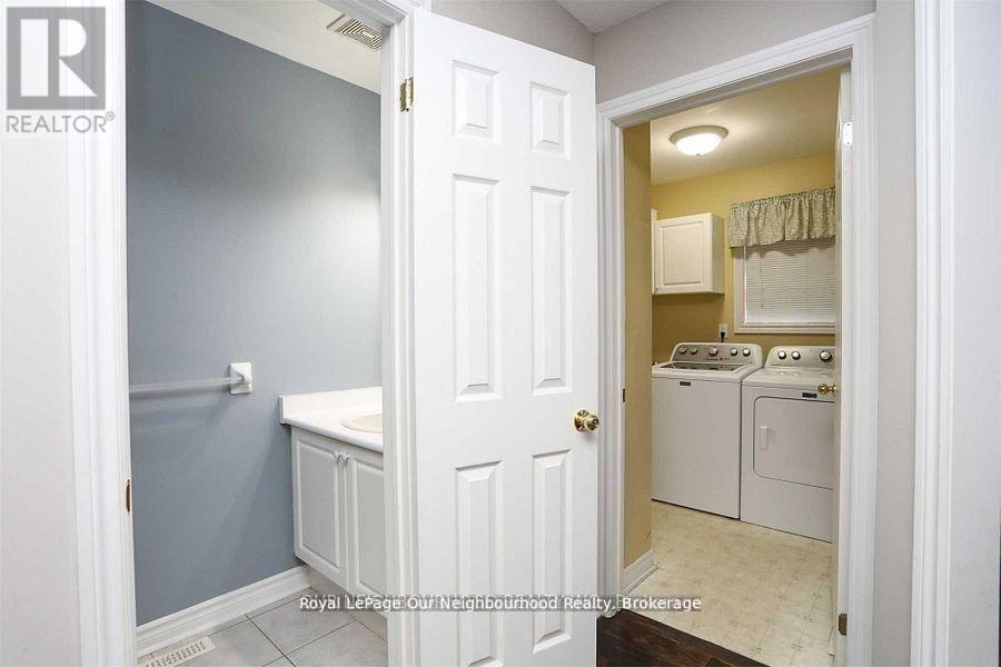 83 Cloughley Drive N, Barrie (Northwest), Ontario  L4N 9T8 - Photo 10 - S12919278