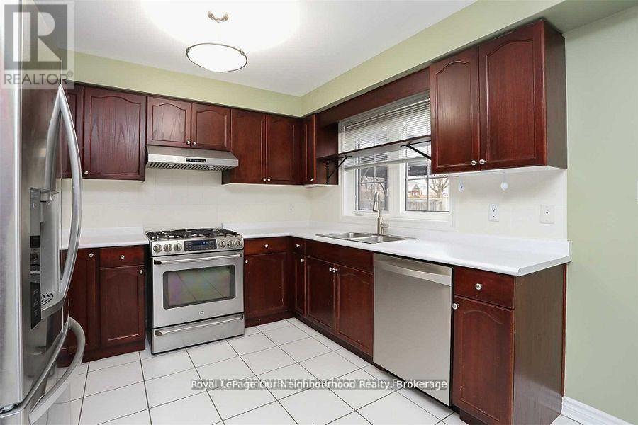 83 Cloughley Drive N, Barrie (Northwest), Ontario  L4N 9T8 - Photo 8 - S12919278