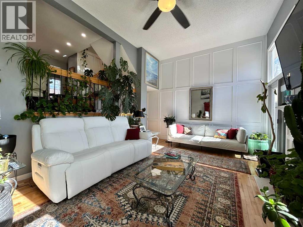 340 Point Mckay Gardens Nw, Calgary, Alberta  T3B 4V8 - Photo 7 - A2293763