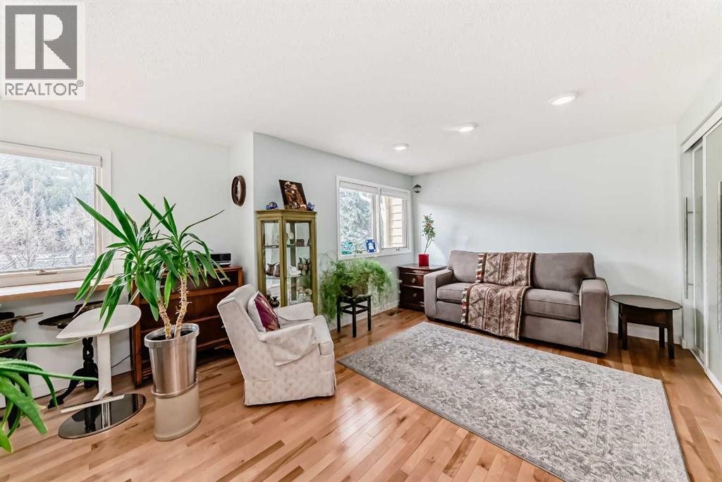 340 Point Mckay Gardens Nw, Calgary, Alberta  T3B 4V8 - Photo 28 - A2293763