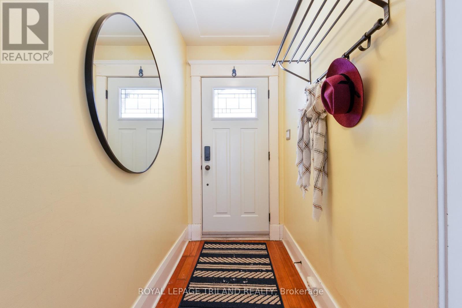 30 Elmwood Place, London South, Ontario  N6J 1J2 - Photo 4 - X12919360