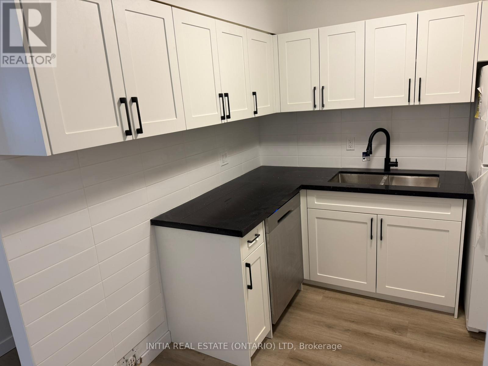 103 - 9 Jacksway Crescent, London North, Ontario  N5X 3T7 - Photo 9 - X12919432