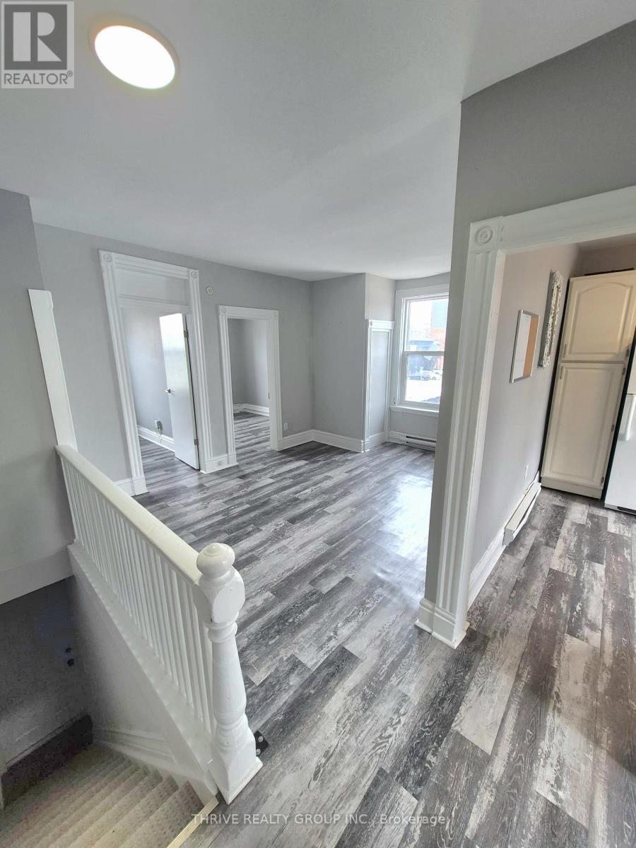 259 Clarence Street, London East, Ontario  N6B 2K2 - Photo 2 - X12919492