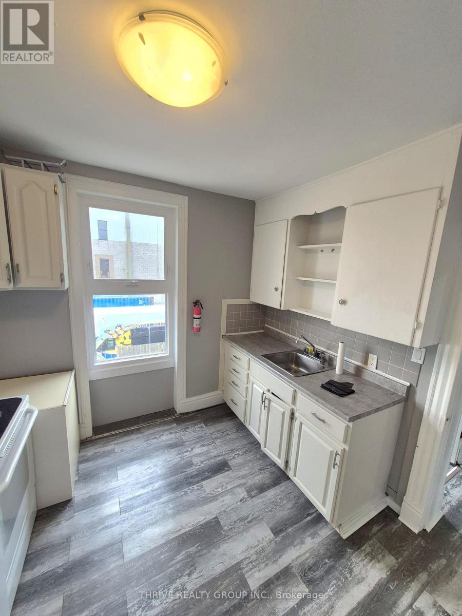 259 Clarence Street, London East, Ontario  N6B 2K2 - Photo 7 - X12919492