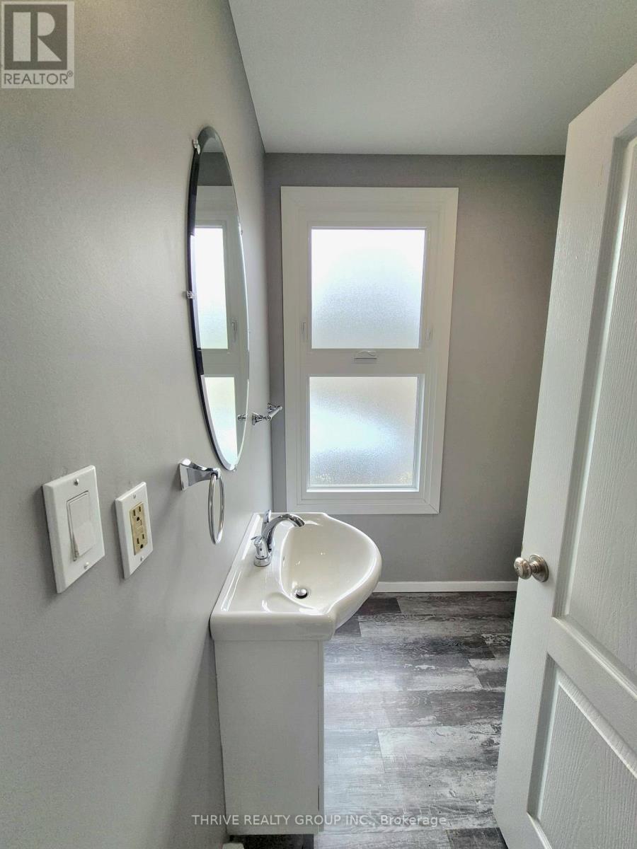 259 Clarence Street, London East, Ontario  N6B 2K2 - Photo 9 - X12919492