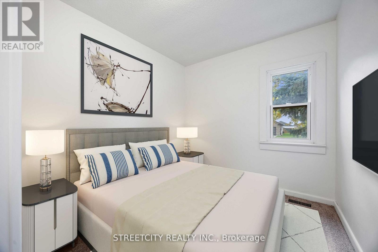 4482 Petrolia Line, Petrolia, Ontario  N0N 1R0 - Photo 16 - X12919544