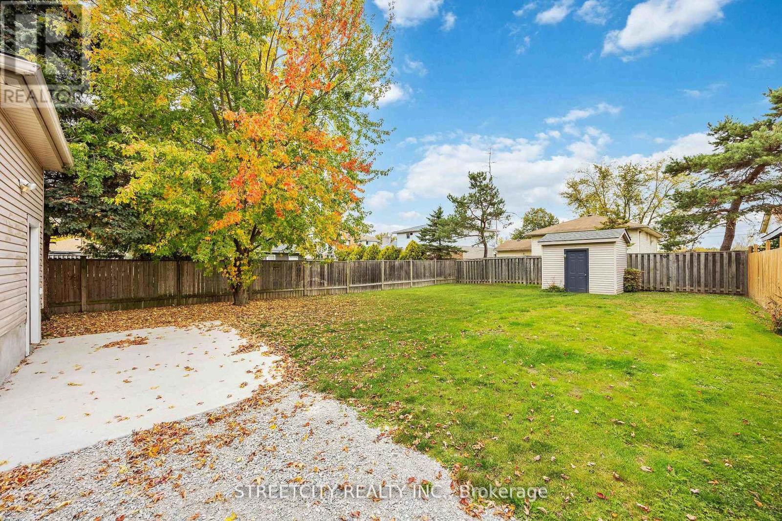 4482 Petrolia Line, Petrolia, Ontario  N0N 1R0 - Photo 26 - X12919544