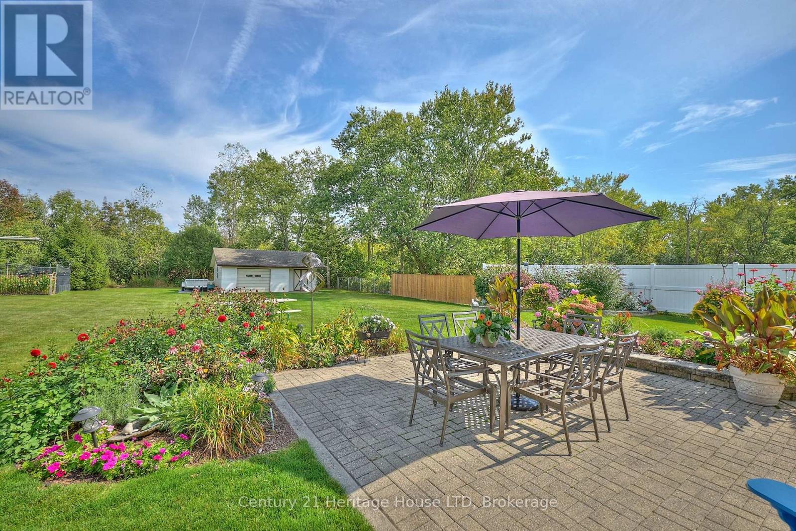 544 Rosehill Road, Fort Erie, Ontario  L2A 5M4 - Photo 25 - X12413166