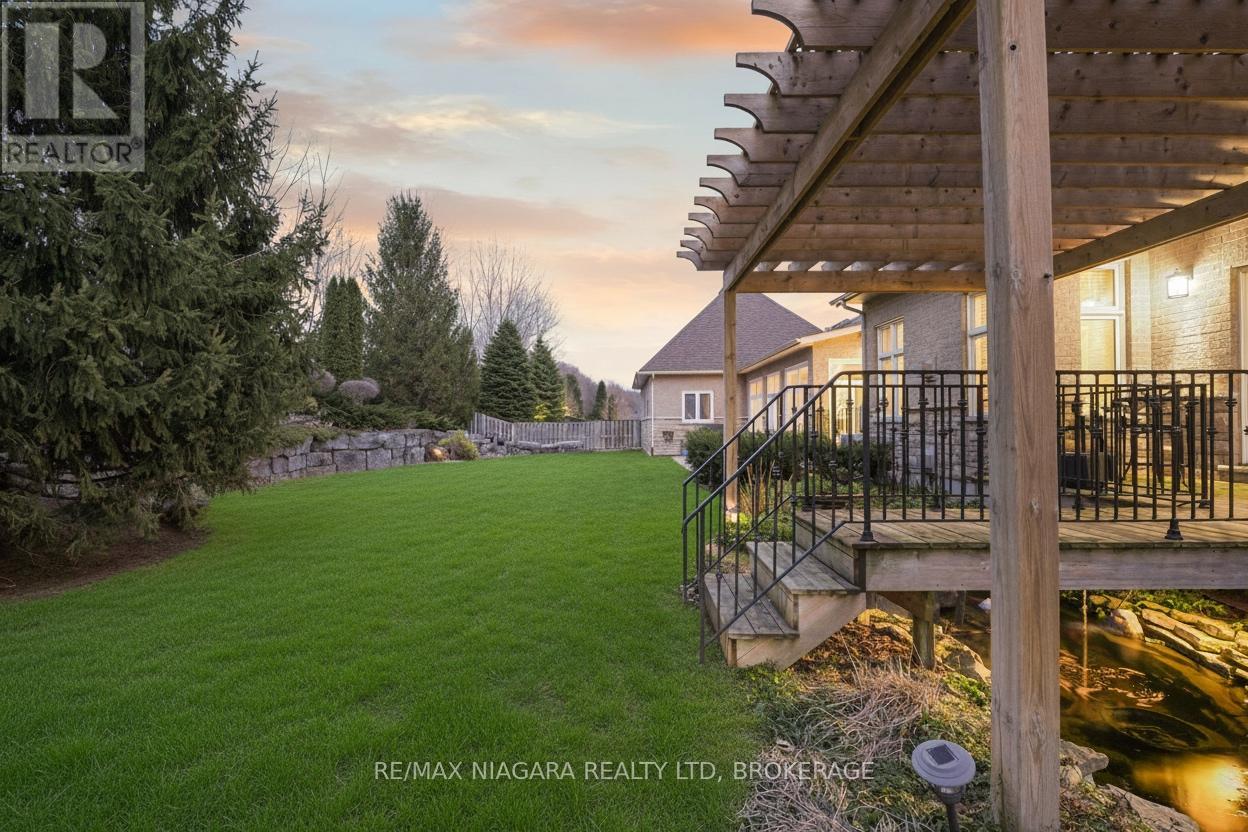 6775 Domenic Crescent, Niagara Falls, Ontario  L2J 4L5 - Photo 3 - X12914058