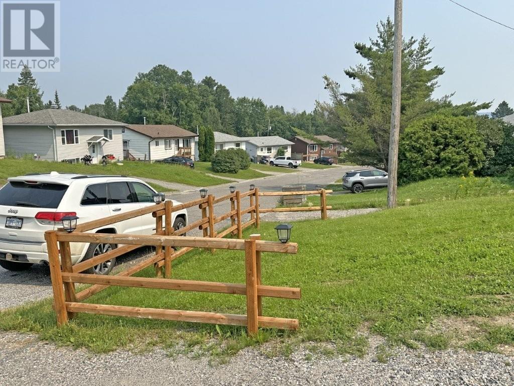 130 Harkness Street, Nipigon, Ontario  P0T 2J0 - Photo 3 - TB2600525