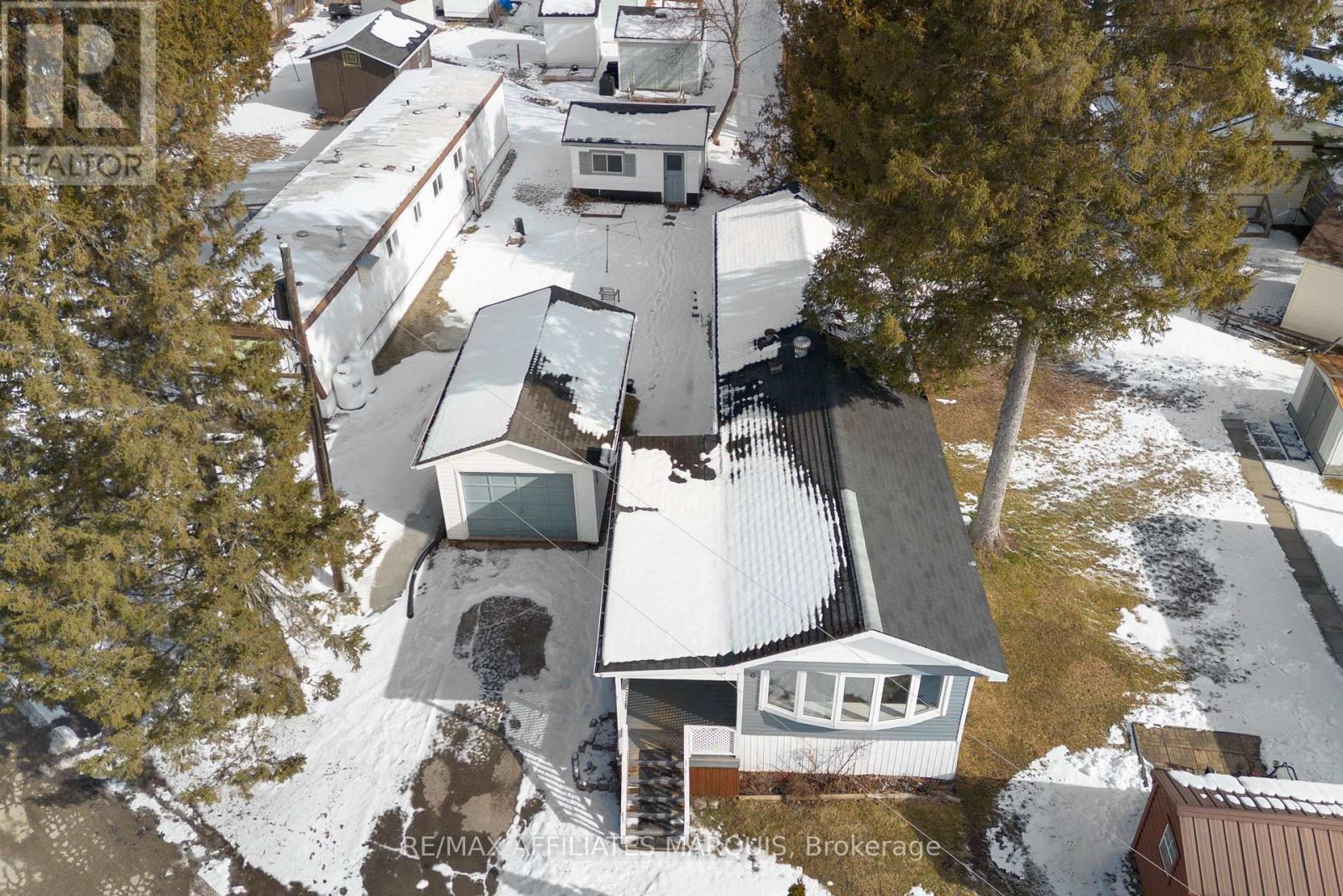 6 Bridle Path, Rideau Lakes, Ontario  K7A 4S5 - Photo 37 - X12919392