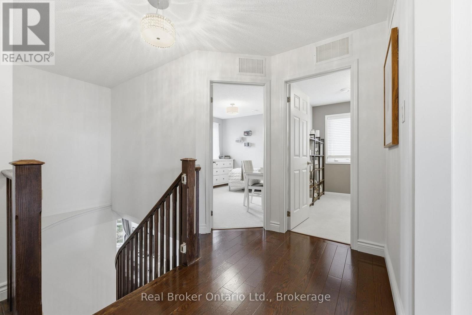 910 Vickerman Way, Milton, Ontario  L9T 0K5 - Photo 24 - W12919460