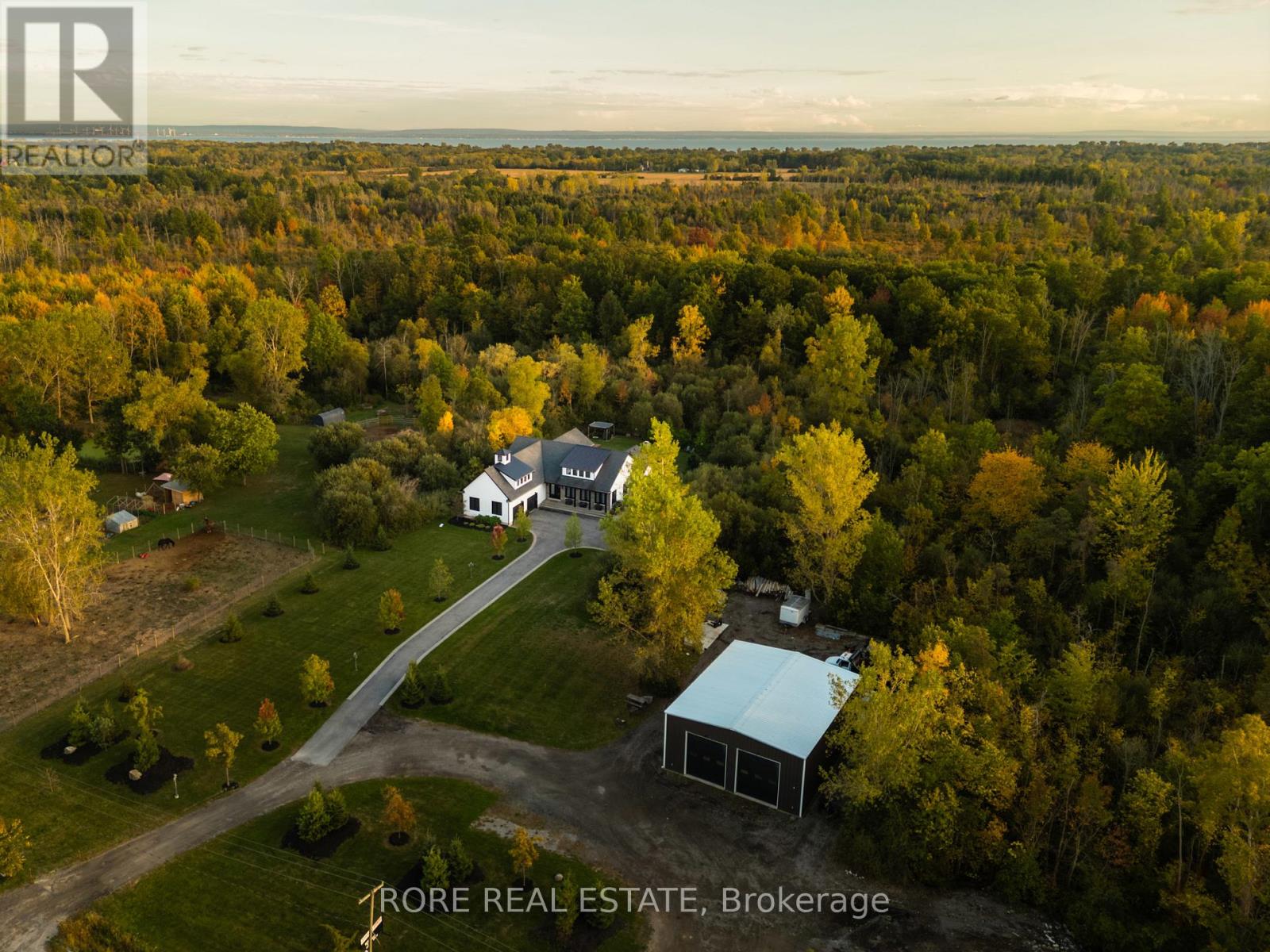 2439 Garrison Road, Fort Erie, Ontario  L0S 1N0 - Photo 4 - X12919370