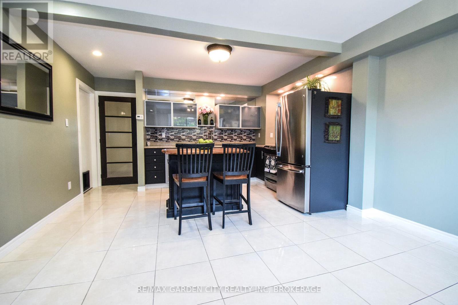 37 - 185 Denistoun Street, Welland, Ontario  L3C 6J6 - Photo 10 - X12919438